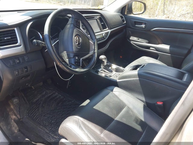 2014 Toyota Highlander Limited V6 მანქანა იყიდება აუქციონზე, vin: 5TDDKRFH6ES012557, აუქციონის ნომერი: 45013885
