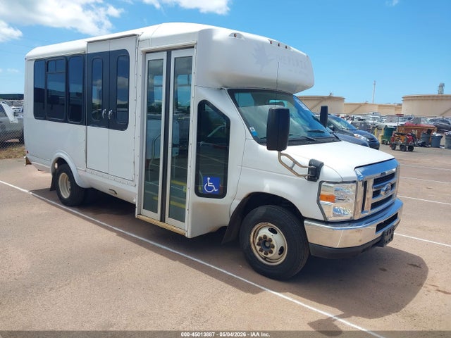 45013887 :رقم المزاد ، 1FDEE3FS5JDC04171 vin ، 2018 Ford E-350 Cutaway مزاد بيع