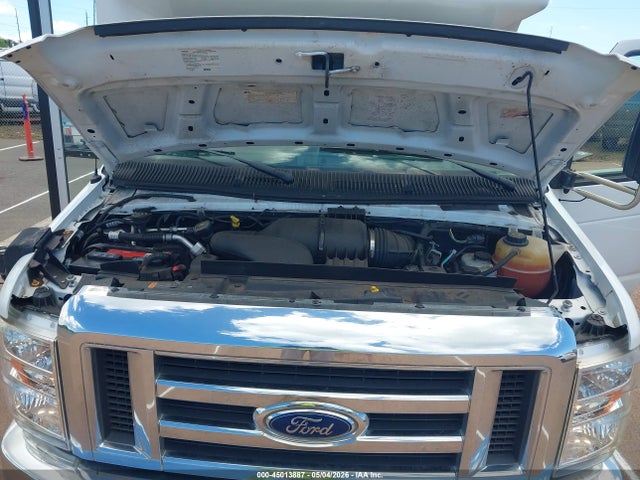 Ford E-350 Cutaway 2018 1FDEE3FS5JDC04171 Image 9