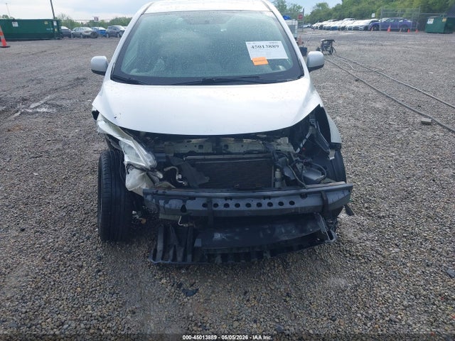 Продаж на аукціоні авто 2014 Nissan Versa Note Sv, vin: 3N1CE2CPXEL354205, номер лоту: 45013889
