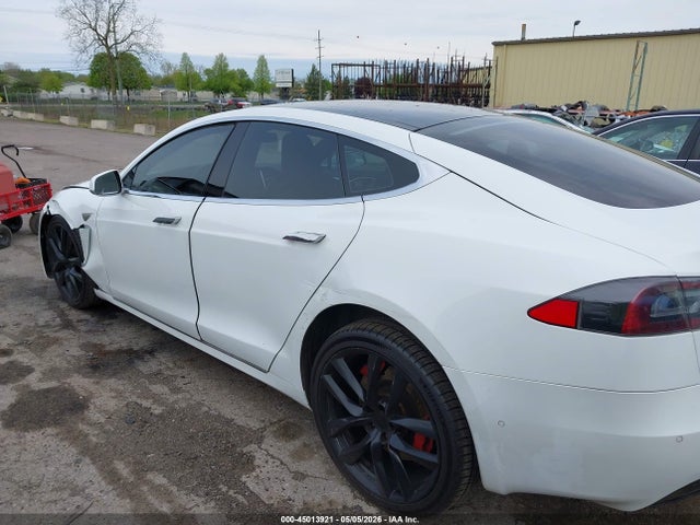 2016 Tesla Model S 60d/70d/75d/85d/90d მანქანა იყიდება აუქციონზე, vin: 5YJSA1E28GF145952, აუქციონის ნომერი: 45013921