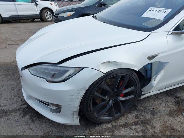 2016 Tesla Model S 60d/70d/75d/85d/90d მანქანა იყიდება აუქციონზე, vin: 5YJSA1E28GF145952, აუქციონის ნომერი: 45013921