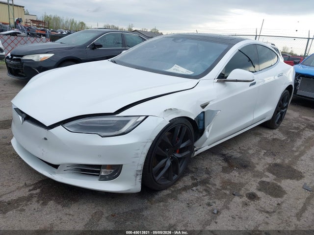 2016 Tesla Model S 60d/70d/75d/85d/90d მანქანა იყიდება აუქციონზე, vin: 5YJSA1E28GF145952, აუქციონის ნომერი: 45013921