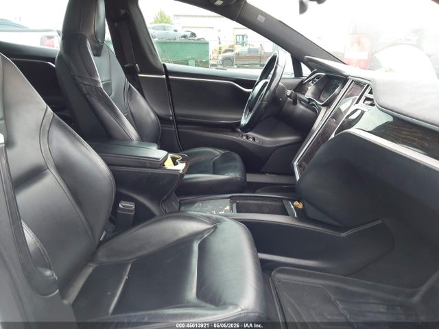 2016 Tesla Model S 60d/70d/75d/85d/90d მანქანა იყიდება აუქციონზე, vin: 5YJSA1E28GF145952, აუქციონის ნომერი: 45013921