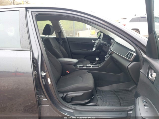 Продажа на аукционе авто 2017 Kia Optima Lx Turbo, vin: 5XXGT4L15HG136801, номер лота: 45013990