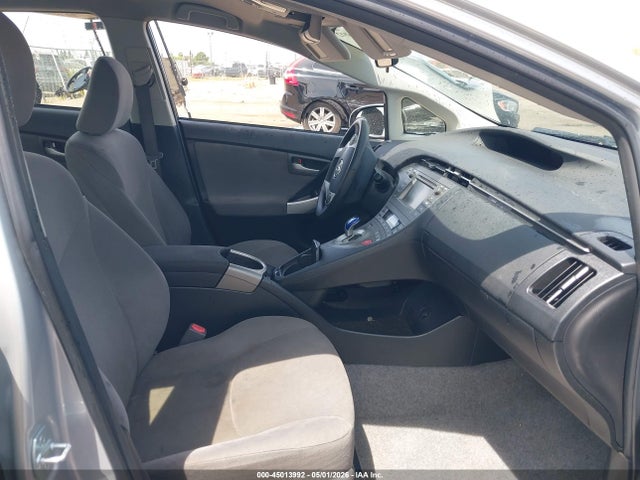 Toyota Prius Two 2015 JTDKN3DU2F0464621 Image 5
