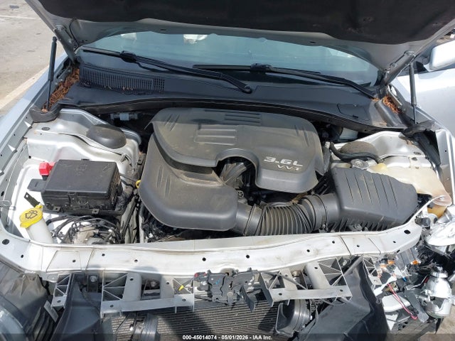 Продажа на аукционе авто 2020 Chrysler 300, vin: 2C3CCABG3LH179093, номер лота: 45014074