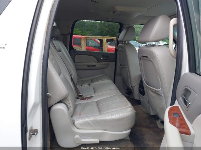 Продажа на аукционе авто 2008 Chevrolet Suburban 1500 Lt, vin: 3GNFC16018G216694, номер лота: 45014127