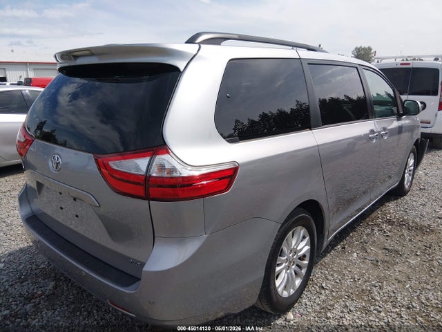 45014130 :رقم المزاد ، 5TDYK3DC8FS586567 vin ، 2015 Toyota Sienna Xle 8 Passenger مزاد بيع
