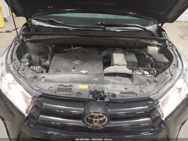 2017 Toyota Highlander Se მანქანა იყიდება აუქციონზე, vin: 5TDJZRFH3HS426074, აუქციონის ნომერი: 45014264