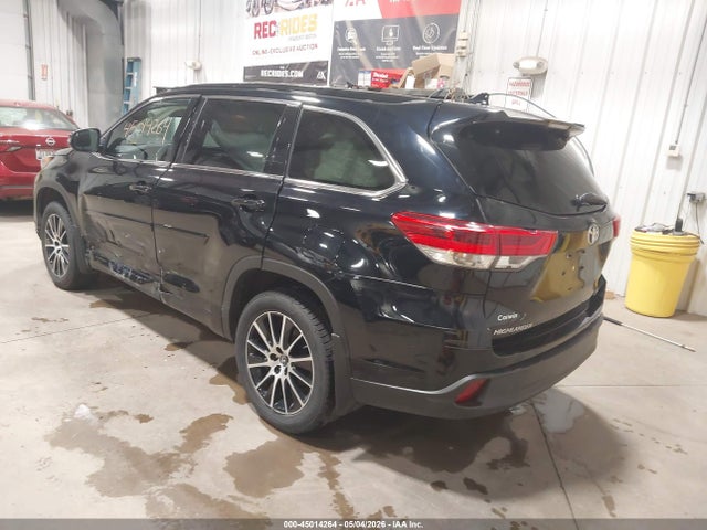 2017 Toyota Highlander Se მანქანა იყიდება აუქციონზე, vin: 5TDJZRFH3HS426074, აუქციონის ნომერი: 45014264