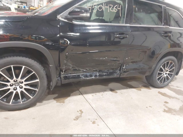 2017 Toyota Highlander Se მანქანა იყიდება აუქციონზე, vin: 5TDJZRFH3HS426074, აუქციონის ნომერი: 45014264