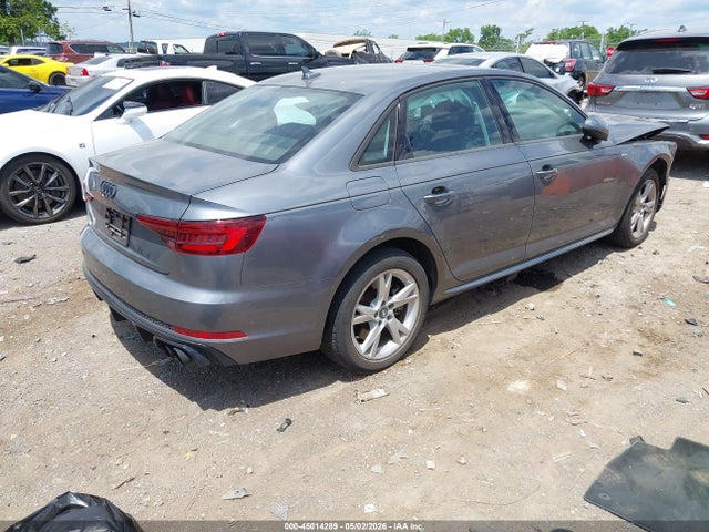 45014289 :رقم المزاد ، WAUNNAF40JA064619 vin ، 2018 Audi A4 2.0t Premium/2.0t Tech Premium مزاد بيع