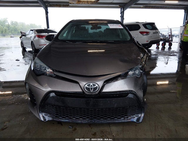 45014292 :رقم المزاد ، 5YFBURHE6HP728716 vin ، 2017 Toyota Corolla Se مزاد بيع