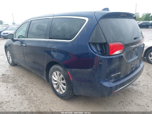 45014326 :رقم المزاد ، 2C4RC1FGXJR212226 vin ، 2018 Chrysler Pacifica Touring Plus مزاد بيع