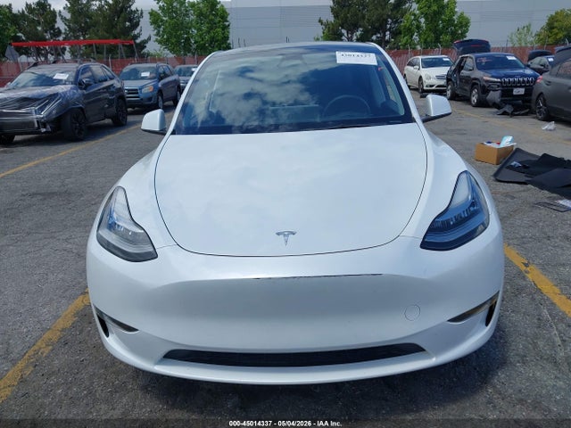 Продажа на аукционе авто 2023 Tesla Model Y Awd/long Range Dual Motor All-wheel Drive, vin: 7SAYGDEE9PA138321, номер лота: 45014337