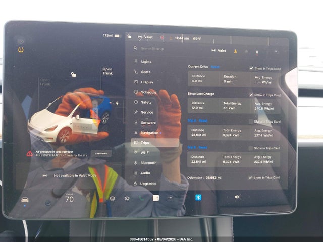 Продажа на аукционе авто 2023 Tesla Model Y Awd/long Range Dual Motor All-wheel Drive, vin: 7SAYGDEE9PA138321, номер лота: 45014337