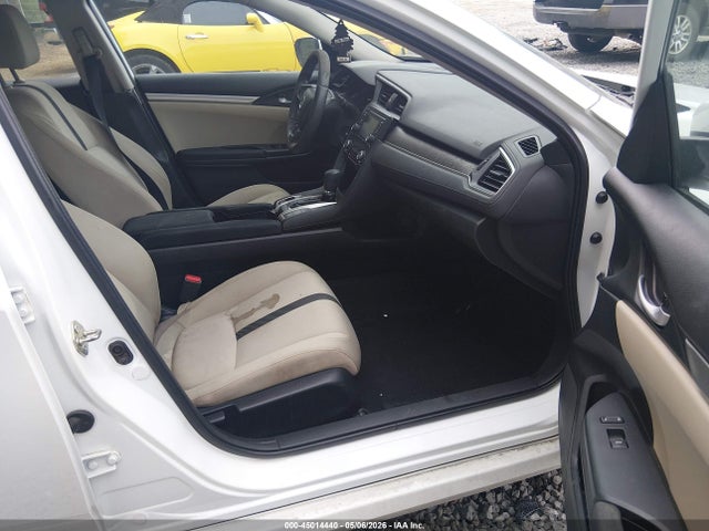 Продажа на аукционе авто 2016 Honda Civic Lx, vin: 19XFC2F53GE045077, номер лота: 45014440