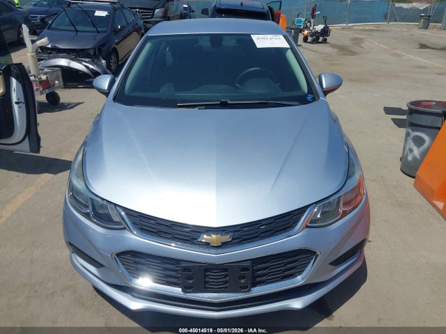 45014519 :رقم المزاد ، 1G1BC5SM2J7159858 vin ، 2018 Chevrolet Cruze Ls Auto مزاد بيع
