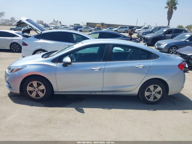 45014519 :رقم المزاد ، 1G1BC5SM2J7159858 vin ، 2018 Chevrolet Cruze Ls Auto مزاد بيع