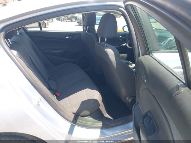 45014519 :رقم المزاد ، 1G1BC5SM2J7159858 vin ، 2018 Chevrolet Cruze Ls Auto مزاد بيع