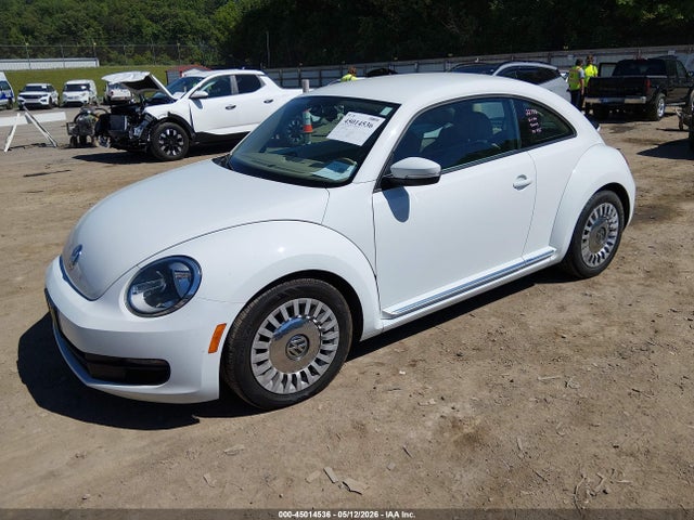 45014536 :رقم المزاد ، 3VWJ17AT4GM604822 vin ، 2016 Volkswagen Beetle 1.8t Se مزاد بيع