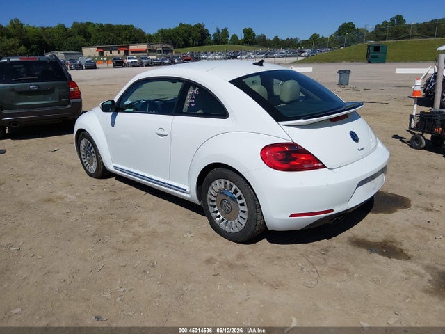 45014536 :رقم المزاد ، 3VWJ17AT4GM604822 vin ، 2016 Volkswagen Beetle 1.8t Se مزاد بيع