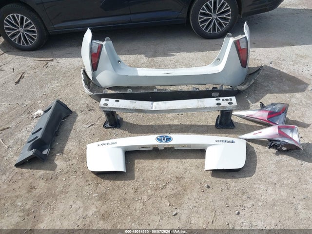 JTDKBRFU7G3527138 Toyota Prius Two