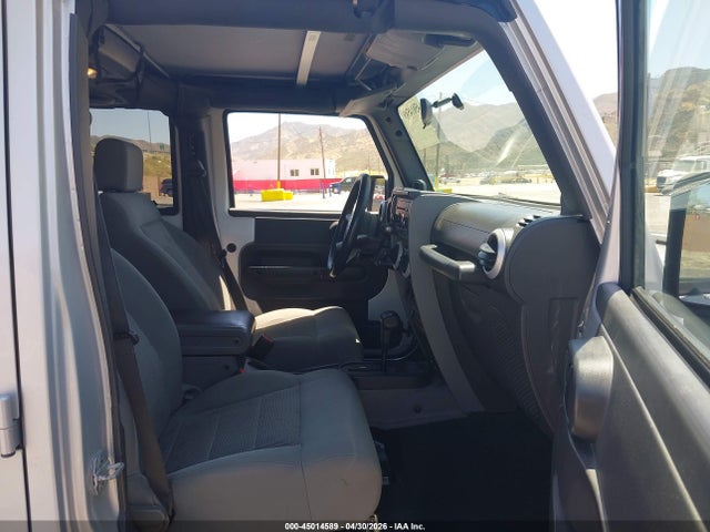 45014589 :رقم المزاد ، 1J4GB59129L746196 vin ، 2009 Jeep Wrangler Unlimited Sahara مزاد بيع