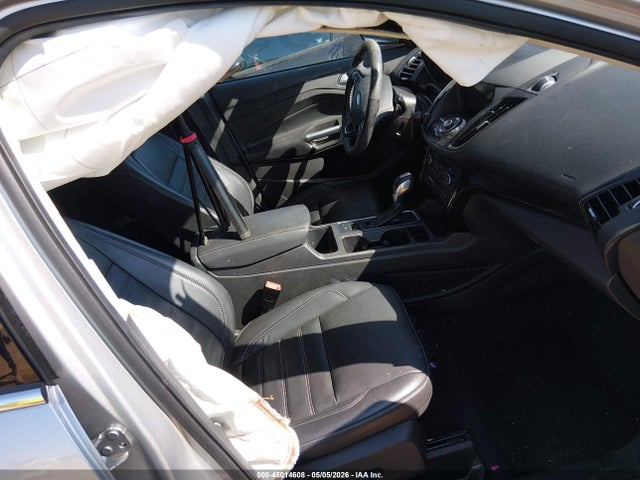 Продаж на аукціоні авто 2019 Ford Escape Titanium, vin: 1FMCU9J93KUB41994, номер лоту: 45014608