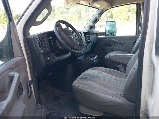 Продажа на аукционе авто 2017 Chevrolet Express Cutaway Work Van, vin: 1GB3GRCG3H1101145, номер лота: 45014673