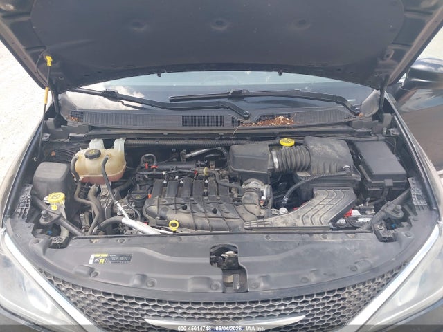 45014748 :رقم المزاد ، 2C4RC1BG1KR651550 vin ، 2019 Chrysler Pacifica Touring L مزاد بيع