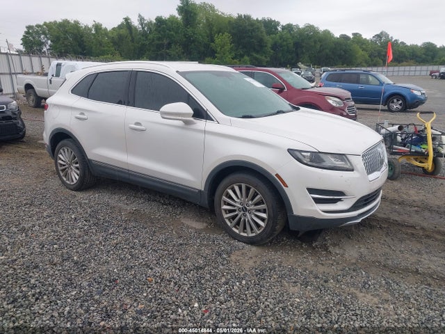 Продажа на аукционе авто 2019 Lincoln Mkc Standard, vin: 5LMCJ1C98KUL07818, номер лота: 45014844