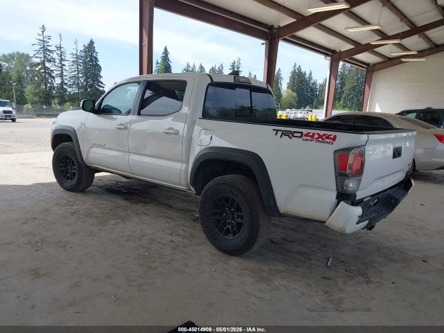 3TMCZ5AN5JM183968 Toyota Tacoma Trd Off Road