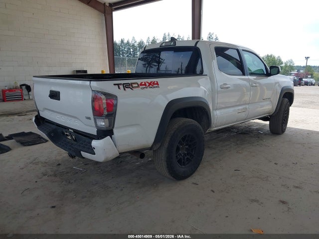 3TMCZ5AN5JM183968 Toyota Tacoma Trd Off Road