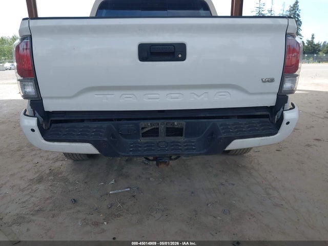 3TMCZ5AN5JM183968 Toyota Tacoma Trd Off Road