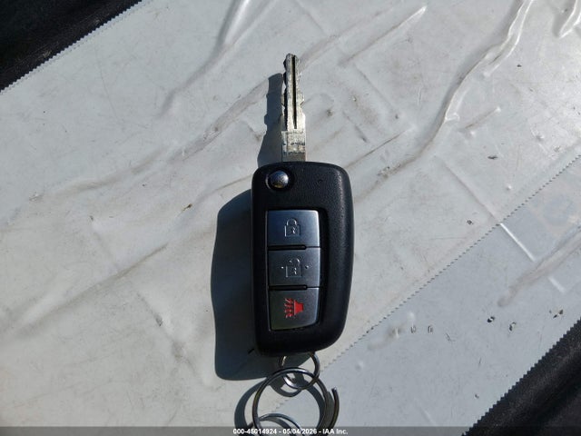 JN1BJ1CR2HW114678 Nissan Rogue Sport S