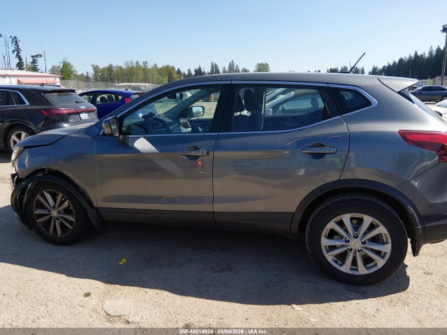 JN1BJ1CR2HW114678 Nissan Rogue Sport S
