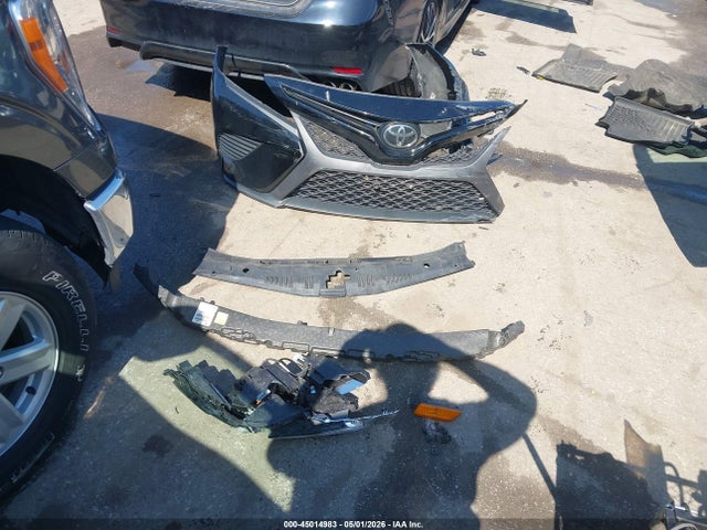 45014983 :رقم المزاد ، 4T1G11AK3LU996629 vin ، 2020 Toyota Camry Se مزاد بيع