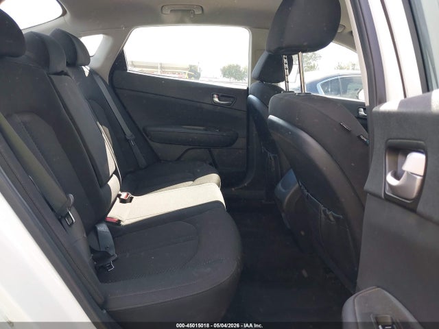 5XXGT4L39JG267785 KIA Optima Lx