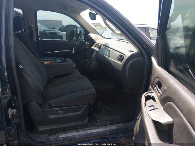 45015060 :رقم المزاد ، 3GNFC16067G205124 vin ، 2007 Chevrolet Suburban 1500 Ls مزاد بيع