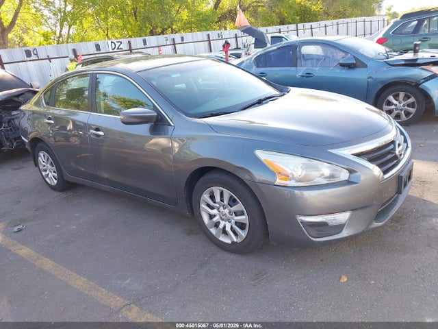 2015 1N4AL3AP9FN363889 main image