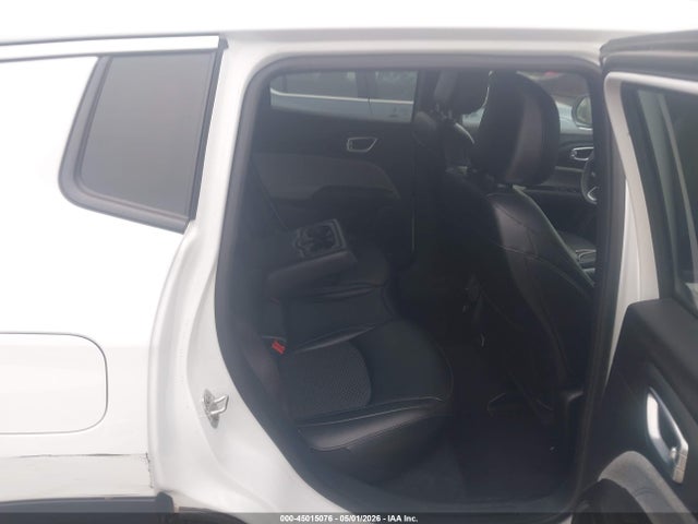 Продаж на аукціоні авто 2024 Jeep Compass Latitude 4x4, vin: 3C4NJDBN9RT598432, номер лоту: 45015076
