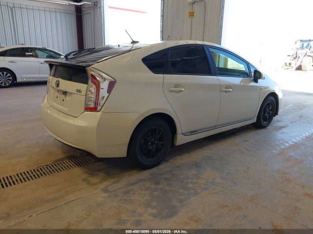 Toyota Prius Four 2014 JTDKN3DU7E0385654 Image 4