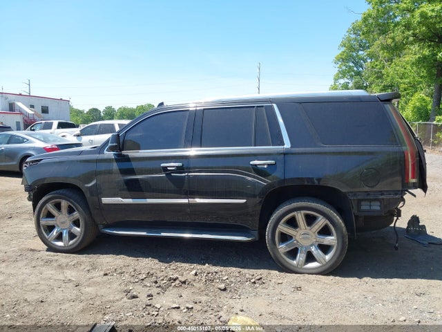 Продаж на аукціоні авто 2020 Cadillac Escalade 4wd Luxury, vin: 1GYS4BKJ3LR138964, номер лоту: 45015107