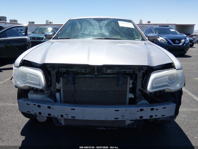 Chrysler 300c Awd 2014 2C3CCAKT3EH170037 Image 12