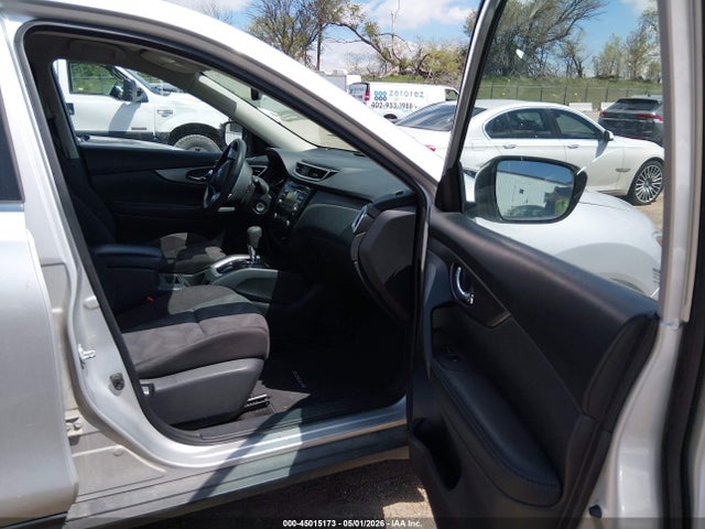 45015173 :رقم المزاد ، KNMAT2MV8GP737106 vin ، 2016 Nissan Rogue S مزاد بيع