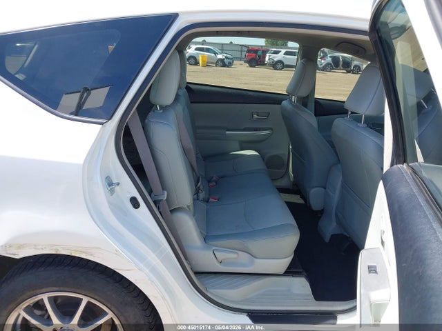 Toyota Prius V Five 2014 JTDZN3EU2E3320707 Image 8