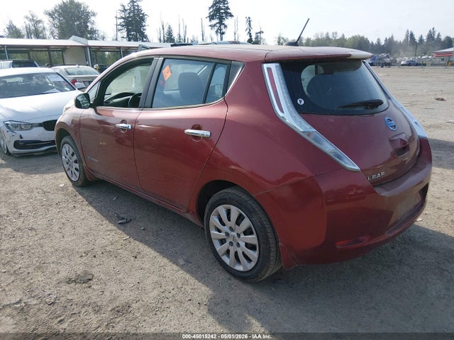 45015242 :رقم المزاد ، 1N4AZ0CP7FC308072 vin ، 2015 Nissan Leaf S مزاد بيع
