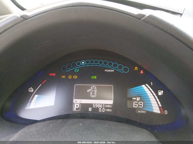 45015242 :رقم المزاد ، 1N4AZ0CP7FC308072 vin ، 2015 Nissan Leaf S مزاد بيع